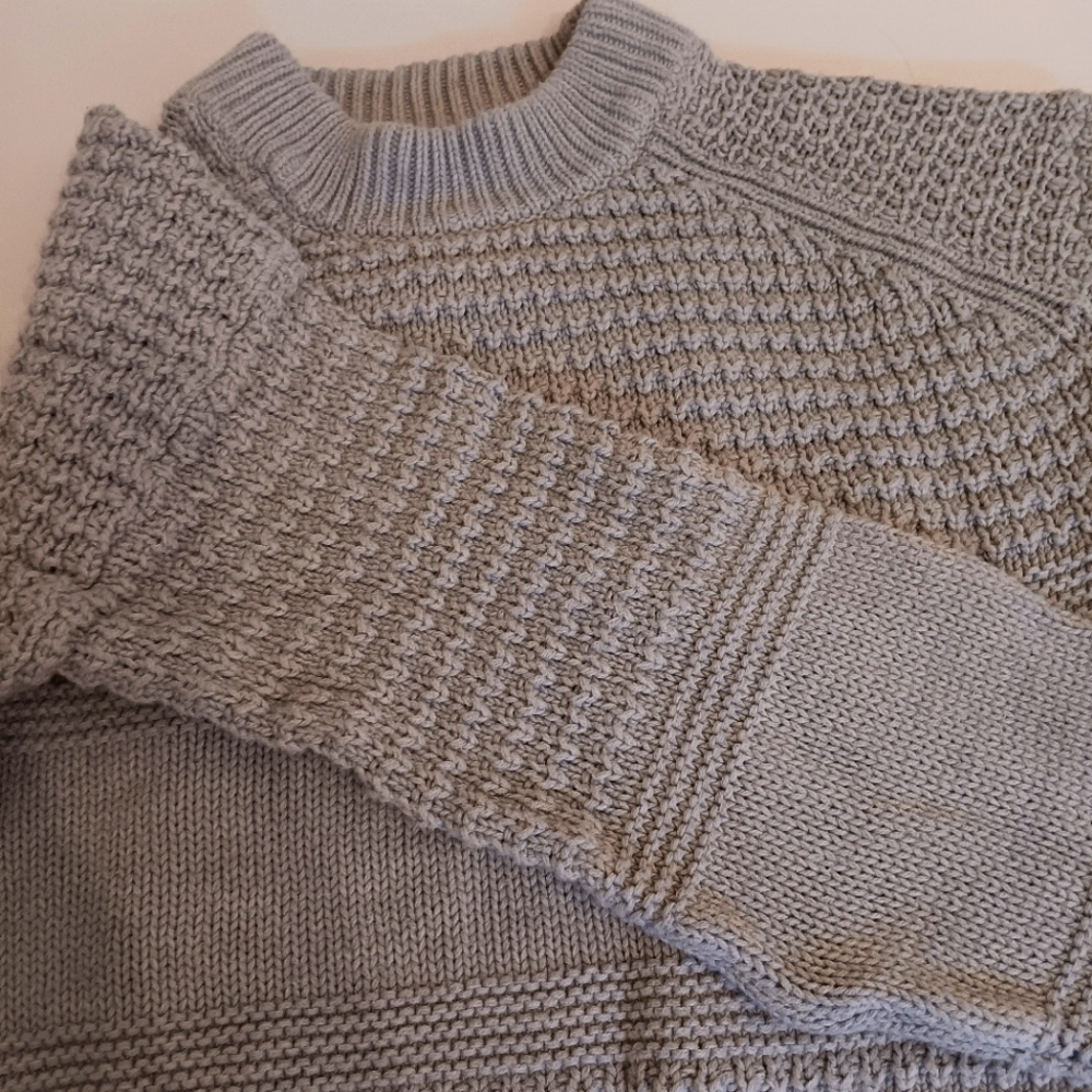 Grey Universal Thread knitted sweater XS